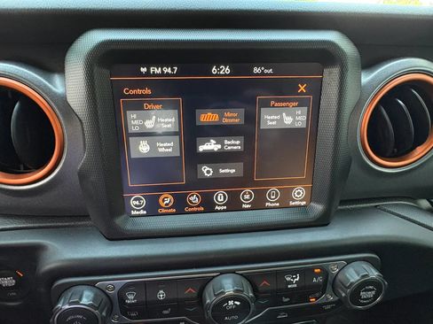 Used 2022 Jeep Gladiator Mojave w/ Cold Weather Group AWD/4WD image 38