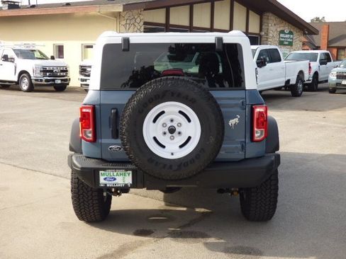 New 2025 Ford Bronco Heritage Edition image 4