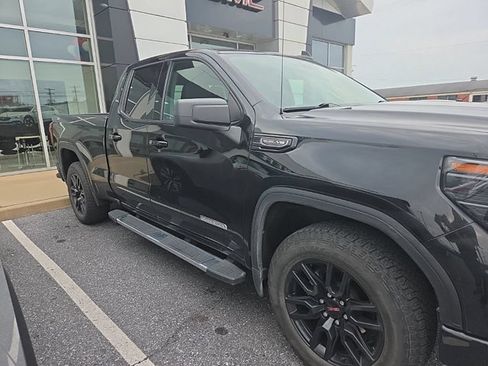 Used 2023 GMC Sierra 1500 Elevation w/ Preferred Package AWD/4WD image 7