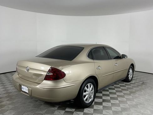 Used 2005 Buick LaCrosse CX image 5