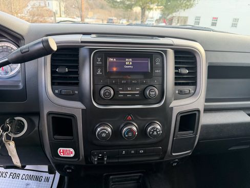 Used 2014 RAM 2500 Tradesman w/ Chrome Appearance Group image 27