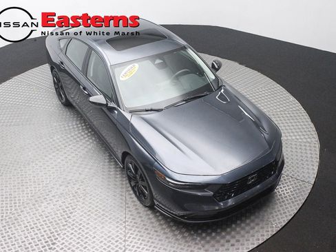 Used 2025 Honda Accord SE image 3