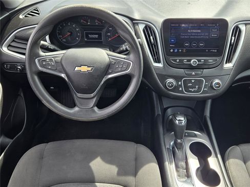 Used 2019 Chevrolet Malibu LS w/ LPO, Convenience Package 1 FWD image 26