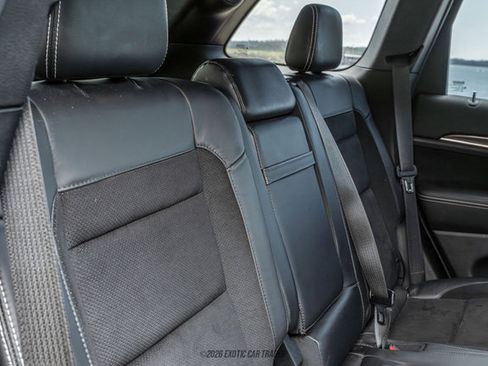 Used 2018 Jeep Grand Cherokee Trackhawk AWD/4WD image 34