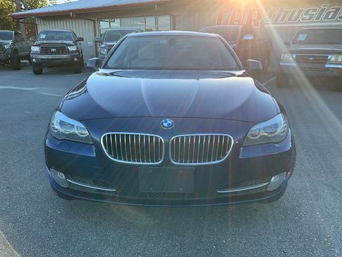 Used 2011 BMW 528i Sedan image 9