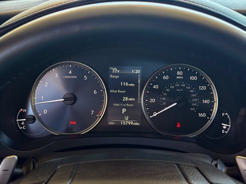 Used 2025 Lexus IS 350 F Sport RWD image 9