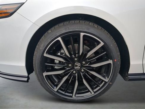 New 2026 Honda Accord Touring image 9