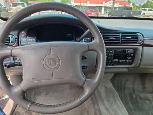 Used 1999 Cadillac De Ville w/ Comfort/Convenience Pkg FWD image 14
