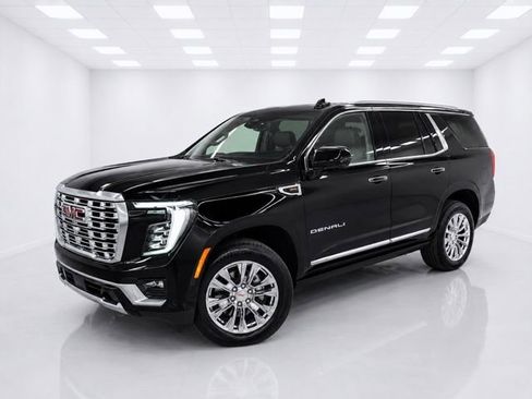 Used 2026 GMC Yukon Denali w/ Sun & Power Step Package AWD/4WD image 8