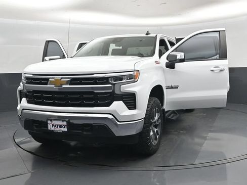 Used 2023 Chevrolet Silverado 1500 LT w/ Z71 Off-Road Package AWD/4WD image 60