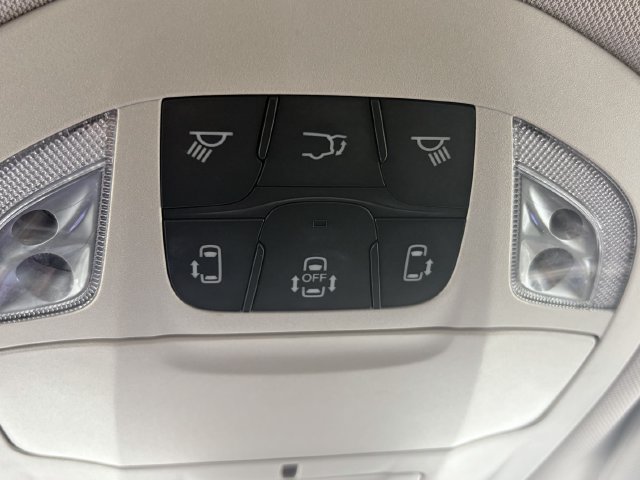 Used 2024 Chrysler Pacifica Touring-L FWD image 21