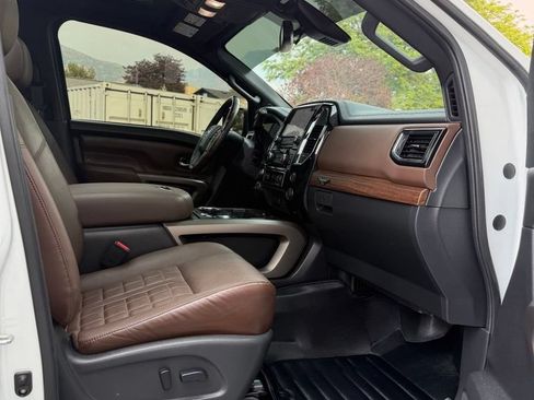 Used 2021 Nissan Titan Platinum Reserve w/ Moonroof Package AWD/4WD image 39