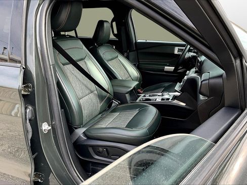 Used 2023 Ford Explorer Timberline image 7