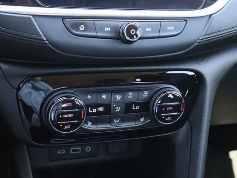 Used 2020 Buick Encore GX Select w/ Advanced Technology Package image 17