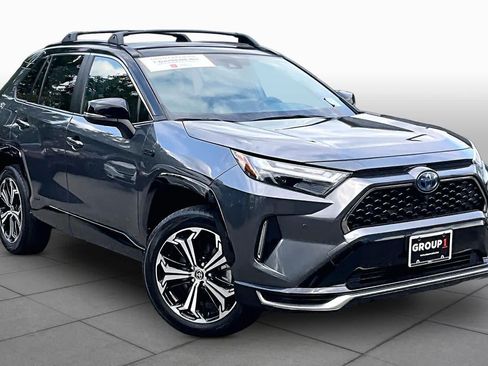 Certified 2024 Toyota RAV4 XSE w/ Premium Package AWD/4WD image 3