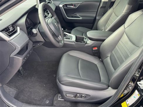 Used 2024 Toyota RAV4 XLE Premium image 11