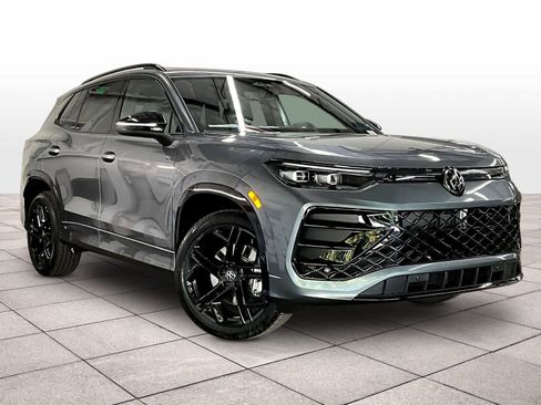 New 2026 Volkswagen Tiguan SE R-Line image 2