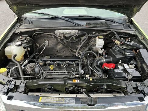 Used 2012 Ford Escape XLT FWD image 18
