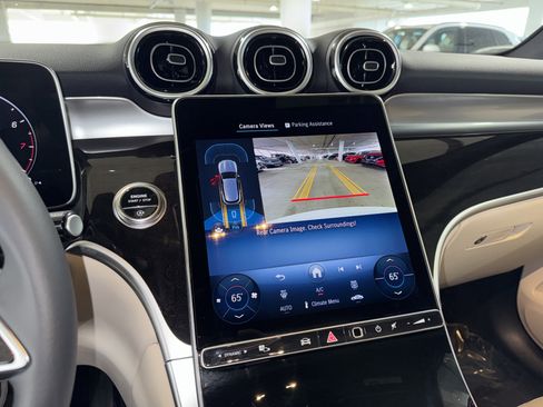 Used 2026 Mercedes-Benz GLC 300 image 27