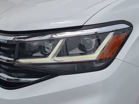 Certified 2023 Volkswagen Atlas Cross Sport SEL Premium R-Line AWD/4WD image 8
