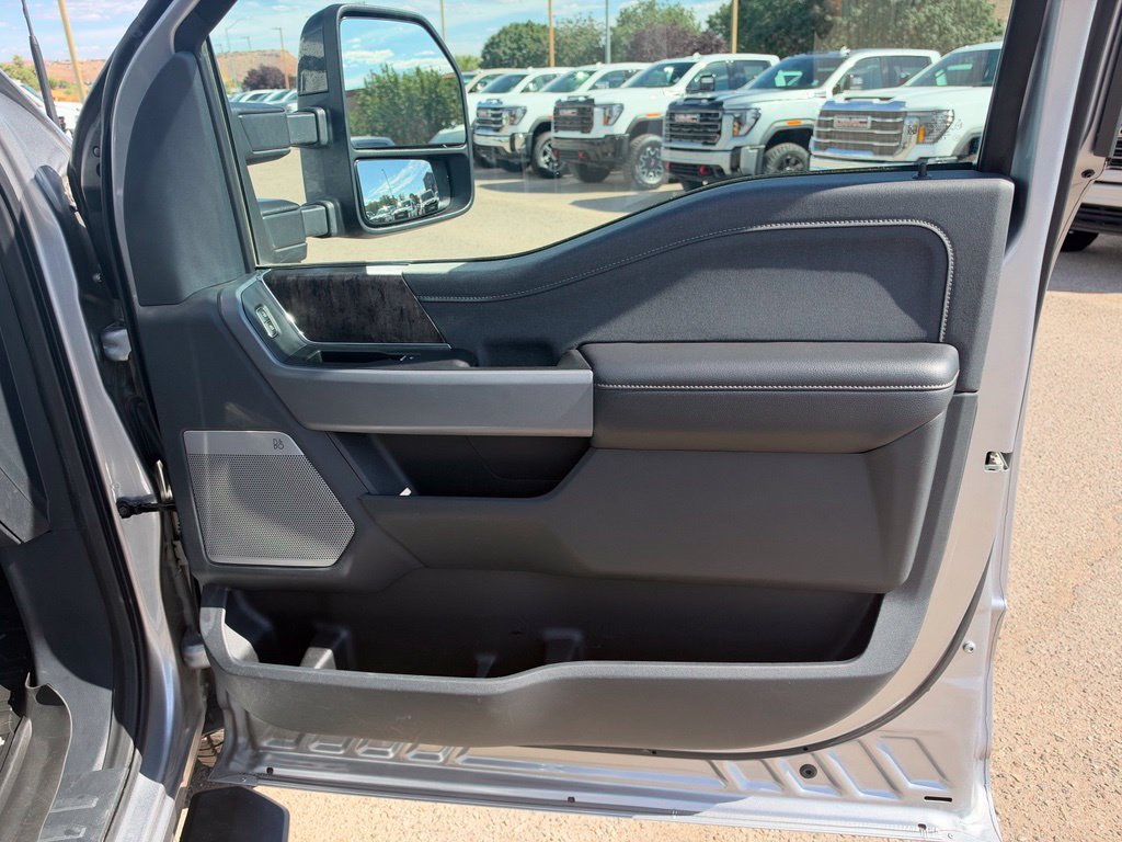 Used 2024 Ford F250 Lariat w/ Sport Appearance Package AWD/4WD image 15
