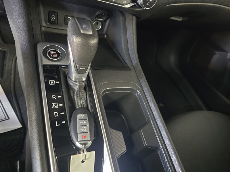 Used 2025 Nissan Sentra SV w/ All-Weather Package FWD image 19
