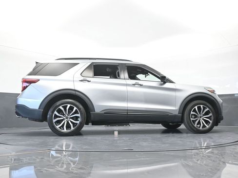 Used 2023 Ford Explorer ST AWD/4WD image 68