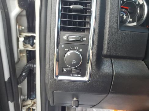 Used 2018 RAM 3500 Laramie AWD/4WD image 15