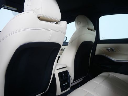 New 2026 BMW 330i Sedan w/ Convenience Package image 17