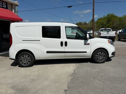 Used 2019 RAM ProMaster City Tradesman SLT image 6
