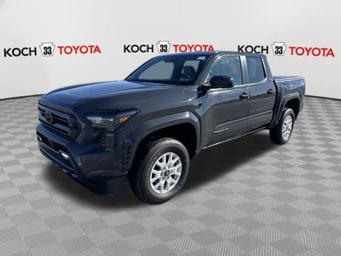 Used 2024 Toyota Tacoma SR5 image 3
