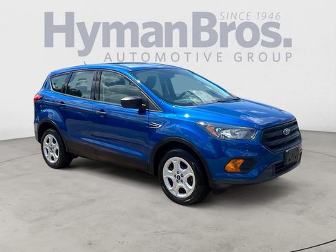 Used 2019 Ford Escape S FWD image 1