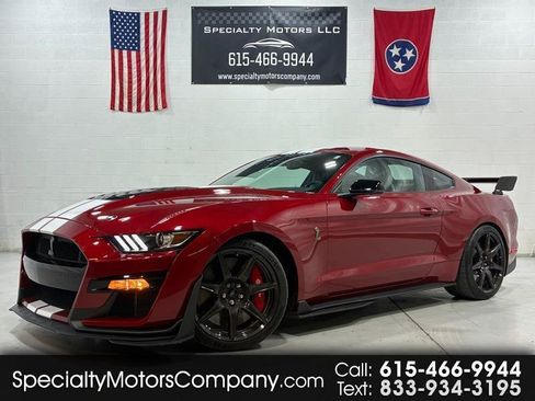 Used 2021 Ford Mustang Shelby GT500 w/ Carbon Fiber Track Pack RWD image 1