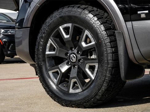 Used 2020 Nissan Titan Platinum Reserve w/ Moonroof Package image 58