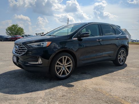 Certified 2019 Ford Edge Titanium FWD image 6