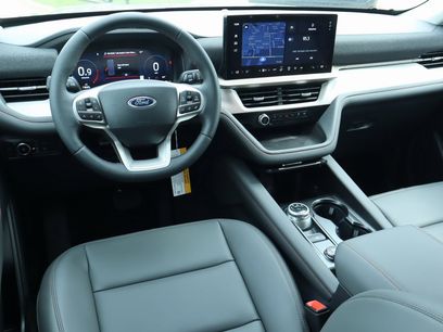 New 2025 Ford Explorer Active w/ Active Comfort Package