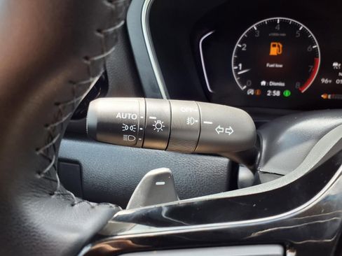 Used 2025 Honda Pilot Touring image 18