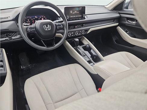 Used 2023 Honda Accord LX image 11