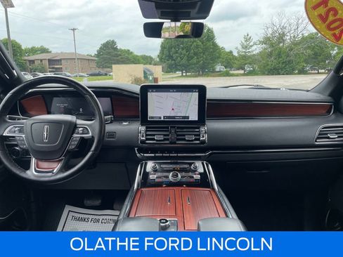Used 2021 Lincoln Navigator Reserve AWD/4WD image 26