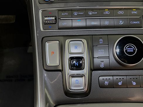 Used 2023 Hyundai Santa Fe Limited image 24