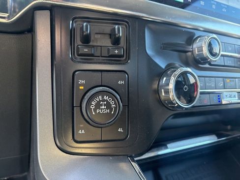 Used 2022 Ford F150 Lariat w/ Max Trailer Tow Package image 26