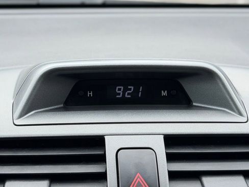 Used 2013 Toyota Corolla LE image 10