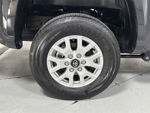 Certified 2025 Toyota Tacoma SR5 image 22