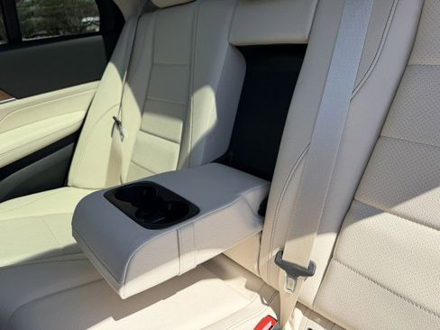 Used 2022 Mercedes-Benz GLE 450 4MATIC image 23