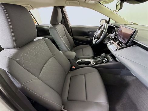 Certified 2025 Toyota Corolla LE image 24