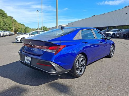 Used 2025 Hyundai Elantra Sport image 30