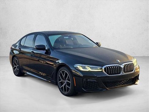 Used 2022 BMW 540i xDrive w/ M Sport Package AWD/4WD image 3