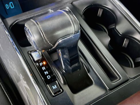Used 2021 Ford F150 Lariat AWD/4WD image 24