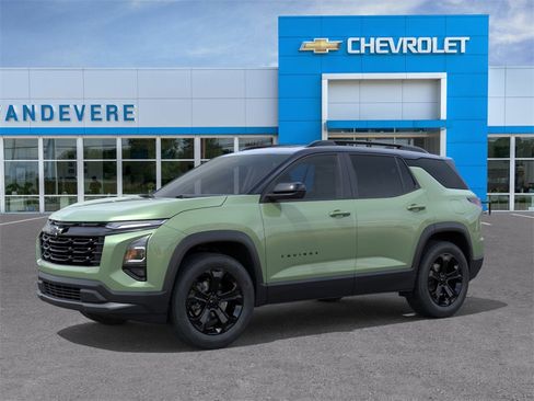 New 2026 Chevrolet Equinox LT w/ Convenience Package II image 2