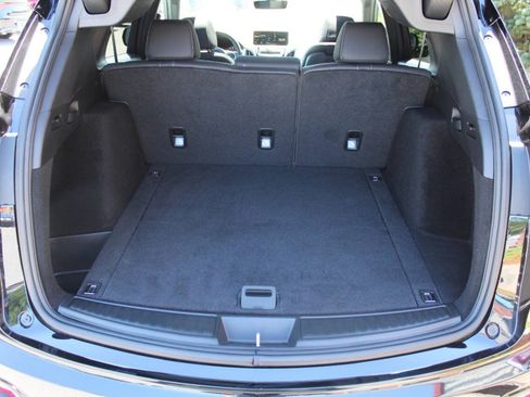 Used 2025 Acura RDX SH-AWD image 21